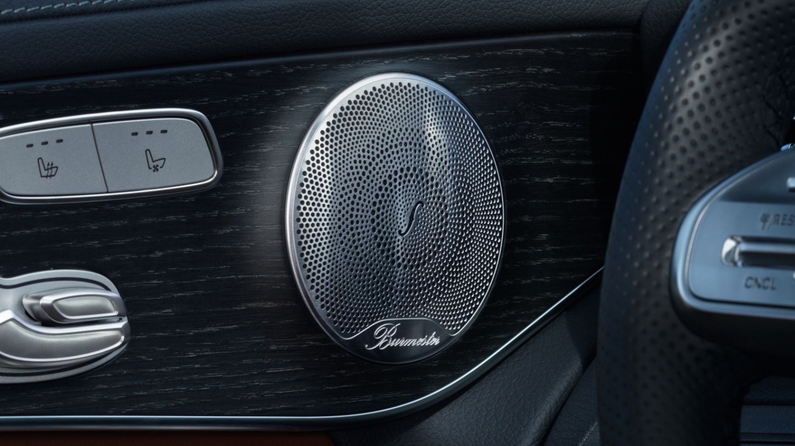 Mercedes-Benz GLC Coupé: Burmester® surround sound system